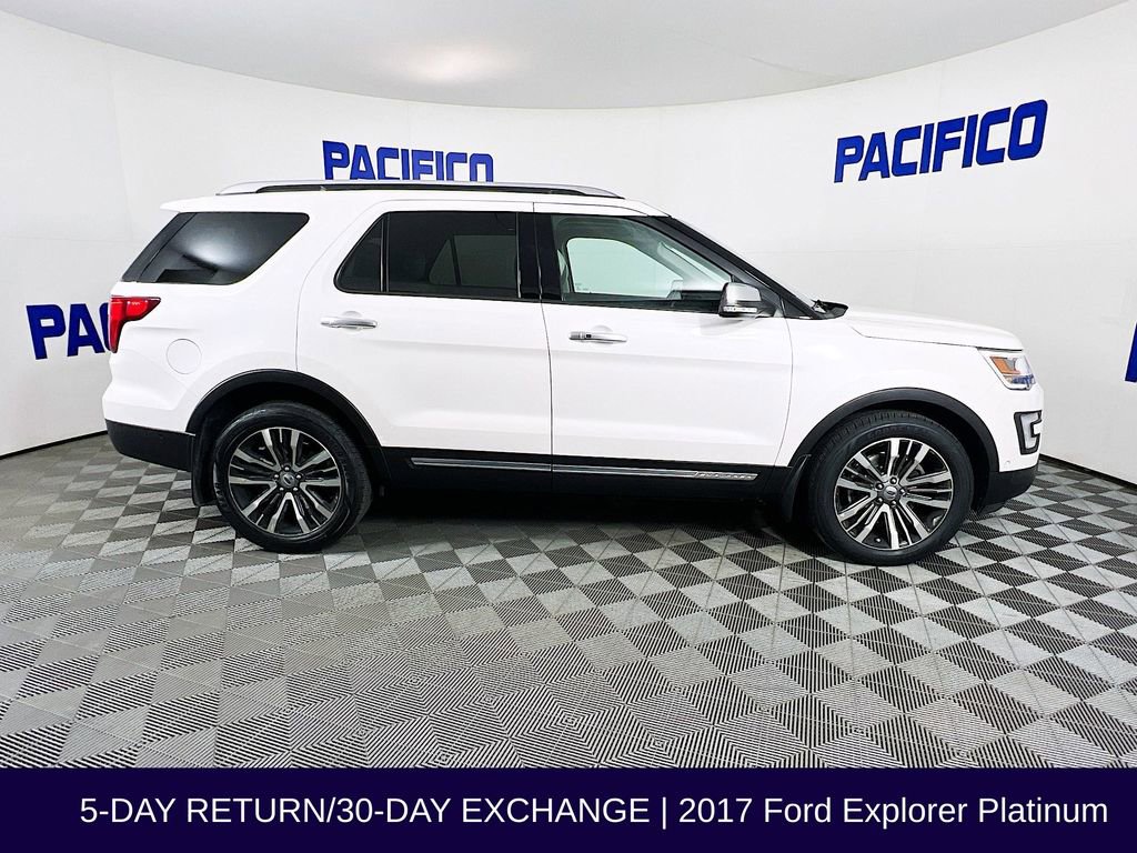 Certified 2017 Ford Explorer Platinum AWD/4WD image 9