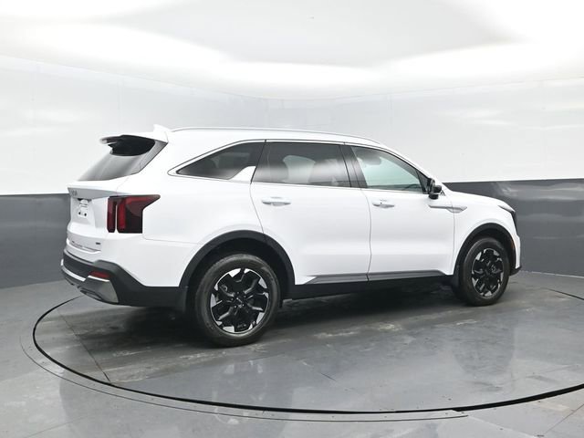 Used 2025 Kia Sorento S AWD/4WD image 3