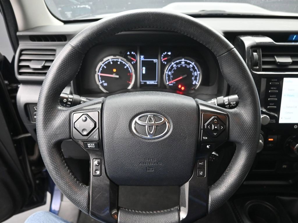 Used 2022 Toyota 4Runner TRD Off-Road image 6