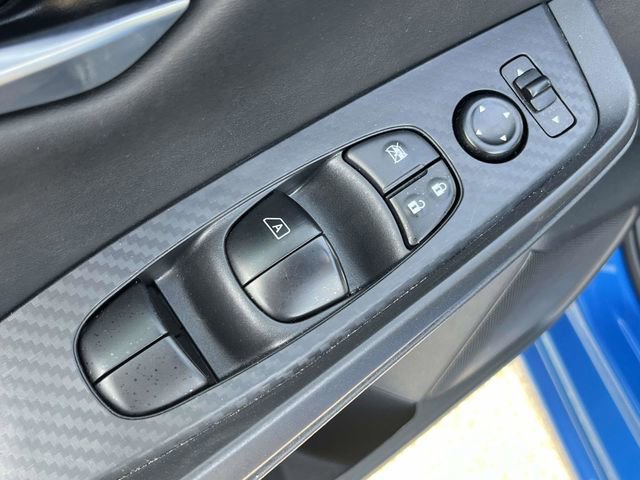 Used 2025 Nissan Sentra SV image 11