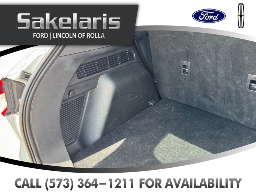 Certified 2025 Ford Escape ST-Line AWD/4WD image 39