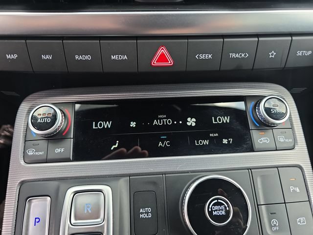 Used 2024 Hyundai Palisade Calligraphy FWD image 19