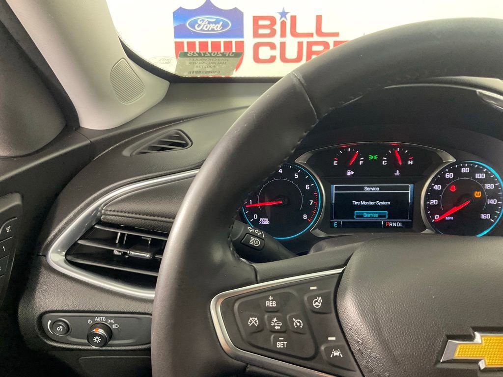 Used 2018 Chevrolet Malibu Premier w/ Premier Sun and Wheel Package image 25