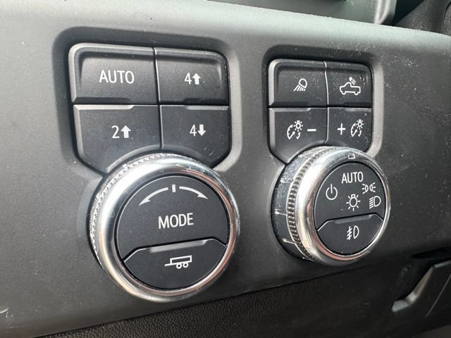 Used 2024 GMC Sierra 2500 Denali Ultimate AWD/4WD image 16