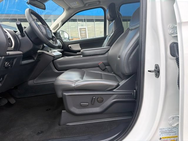 Certified 2025 Ford Expedition Active AWD/4WD image 42