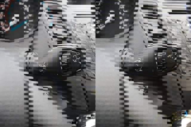 Certified 2019 Ford Fiesta S image 20