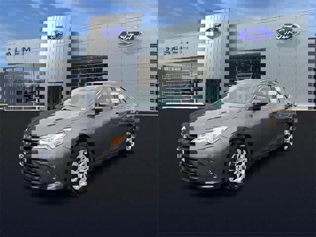 Used 2017 Toyota Camry LE image 6