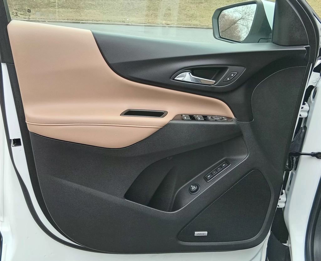 Used 2022 Chevrolet Equinox Premier image 18