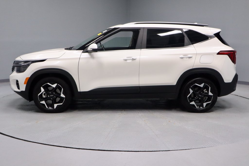 Used 2024 Kia Seltos EX AWD/4WD image 10