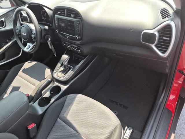 Used 2023 Kia Soul LX FWD image 34