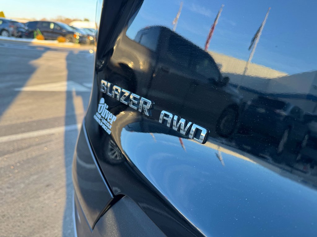 Used 2023 Chevrolet Blazer LT w/ Convenience Package image 9