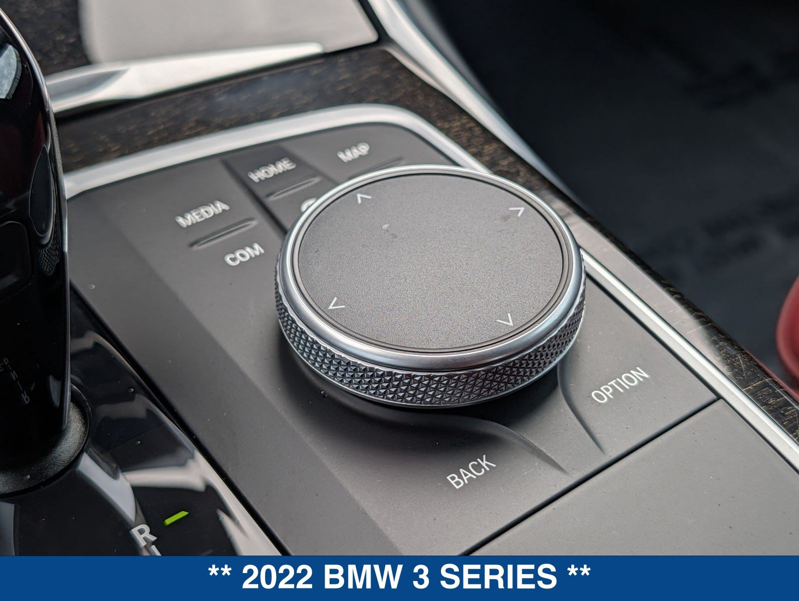 Used 2022 BMW 330i xDrive Sedan w/ Premium Package 2 AWD/4WD image 32