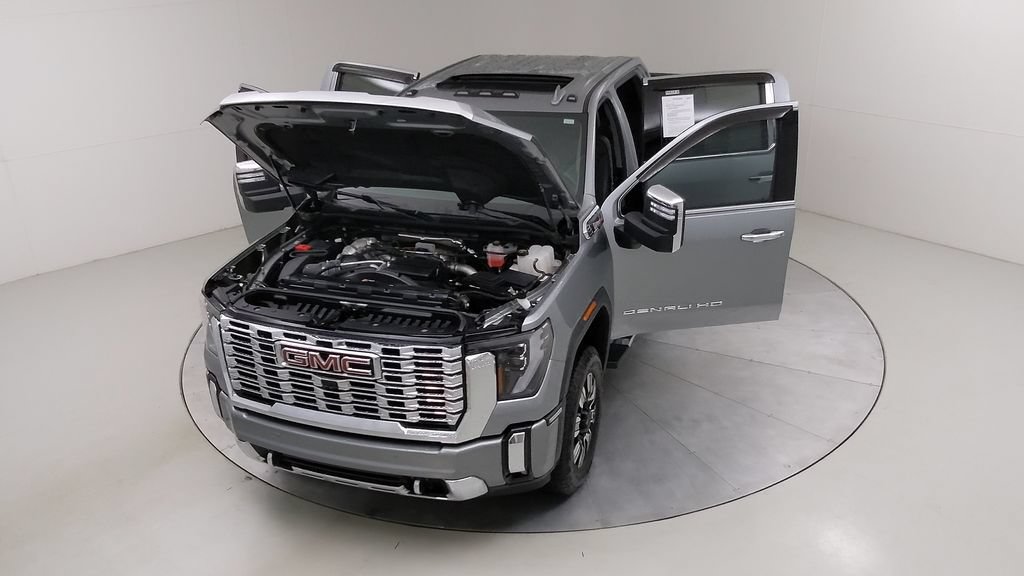 Used 2024 GMC Sierra 2500 Denali w/ Technology Package AWD/4WD image 47