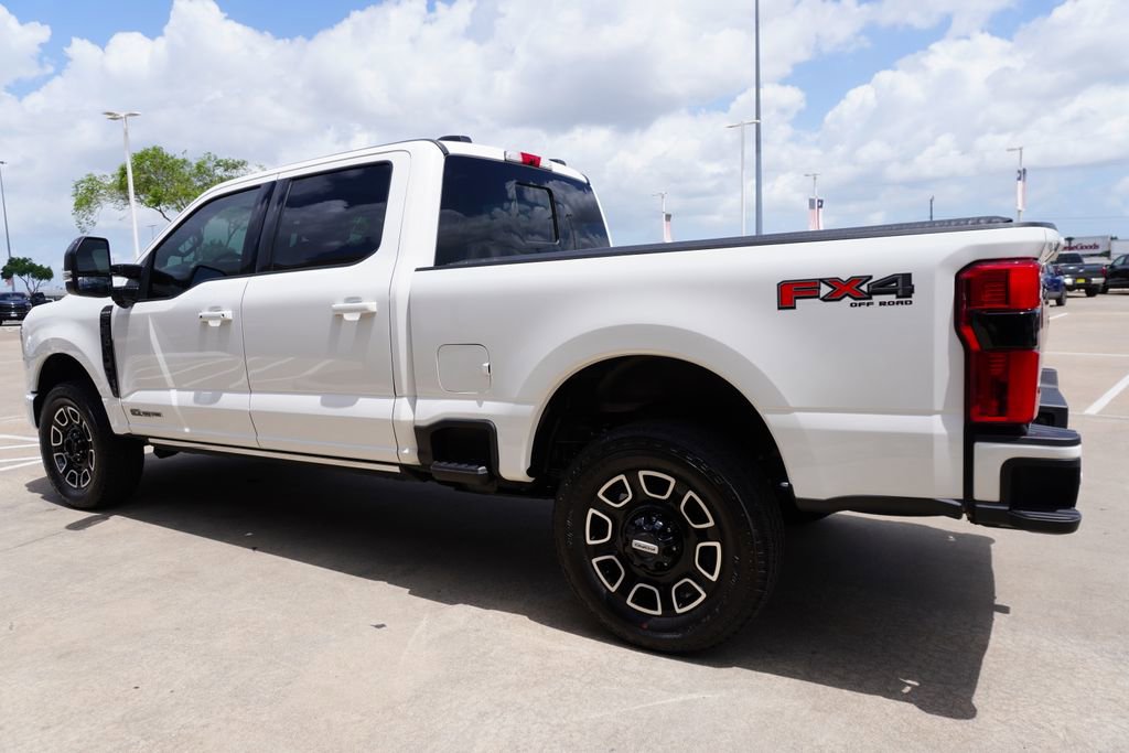 Certified 2025 Ford F250 Platinum AWD/4WD image 4