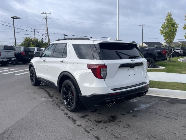 Certified 2023 Ford Explorer ST w/ Equipment Group 401A AWD/4WD image 3