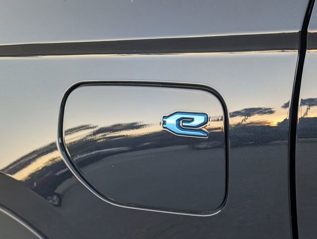 Used 2022 Jeep Grand Cherokee Limited 4xe image 8