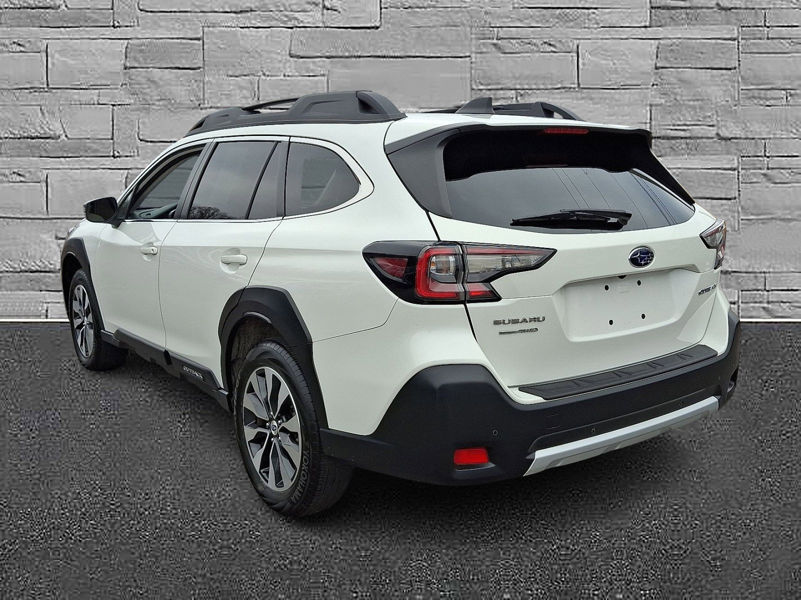 Used 2024 Subaru Outback Limited image 8