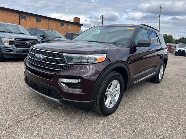 Certified 2023 Ford Explorer XLT w/ Equipment Group 202A AWD/4WD image 28