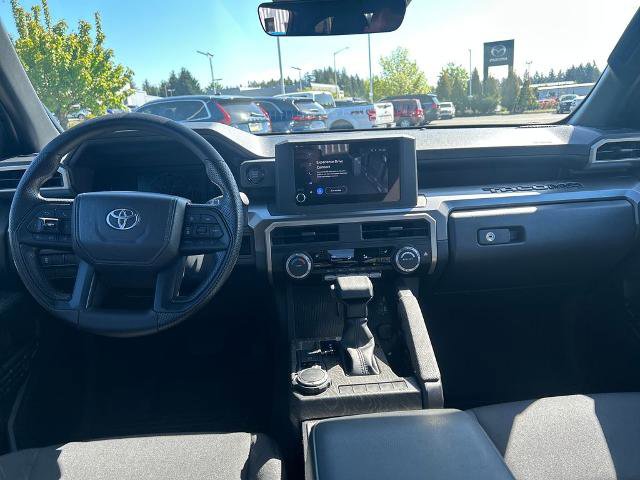 Used 2025 Toyota Tacoma SR5 AWD/4WD image 22