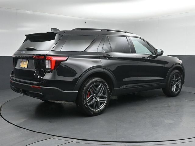 Certified 2025 Ford Explorer ST-Line w/ Premium Package AWD/4WD image 7