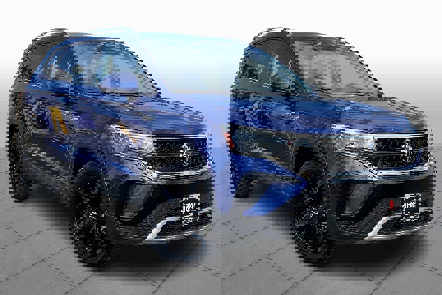 Used 2022 Volkswagen Taos SE image 5