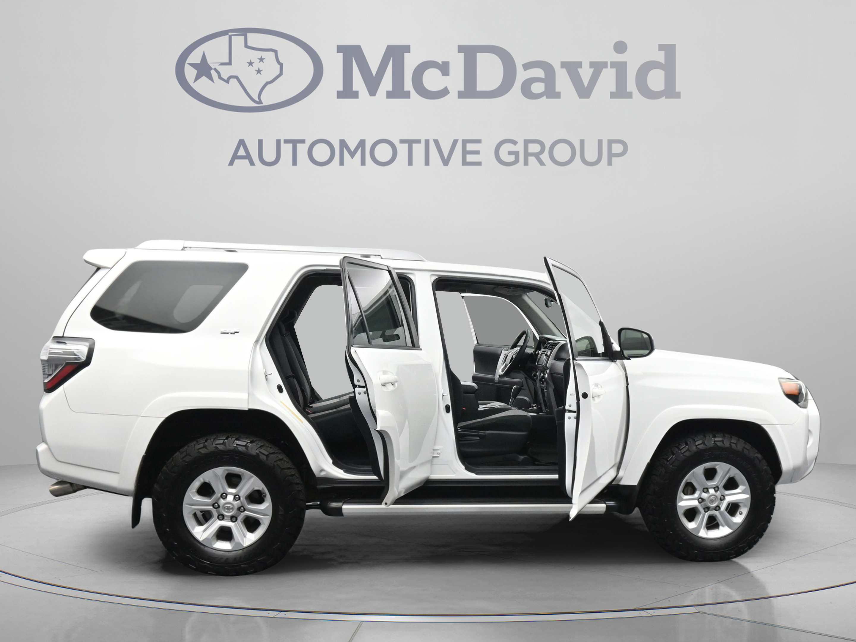 Used 2018 Toyota 4Runner SR5 AWD/4WD image 40