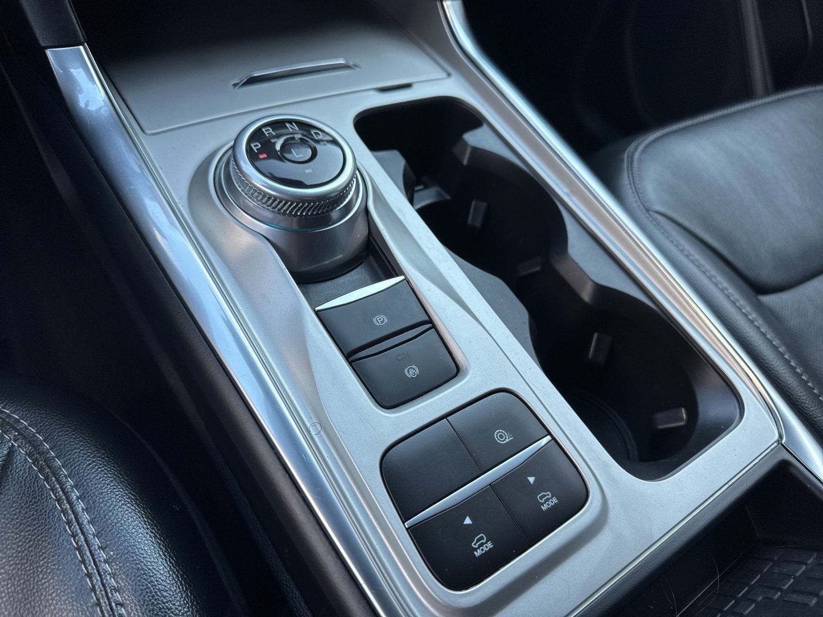 Certified 2022 Ford Explorer Limited w/ Equipment Group 301A image 22