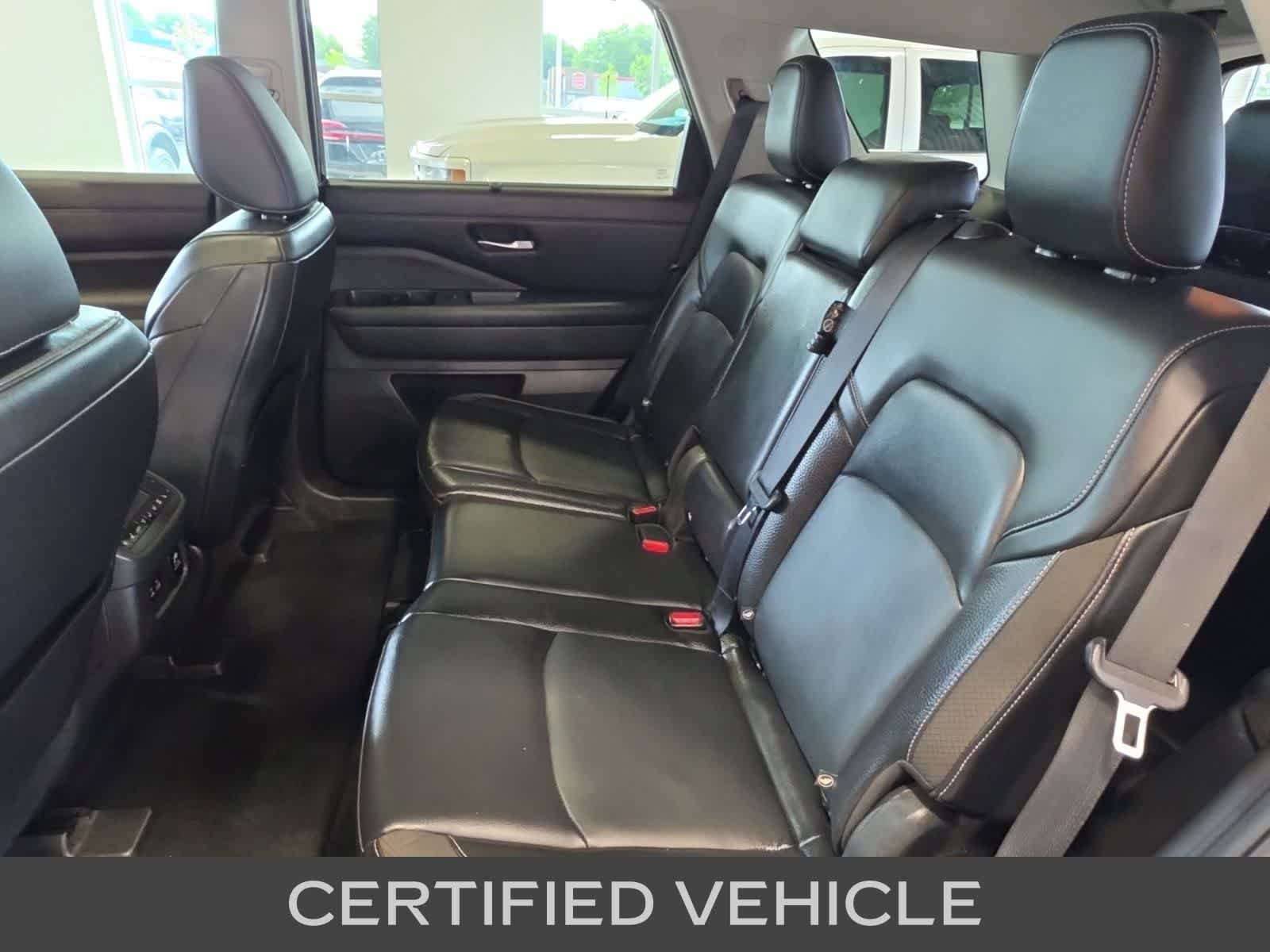 Used 2022 Nissan Pathfinder SL AWD/4WD image 33