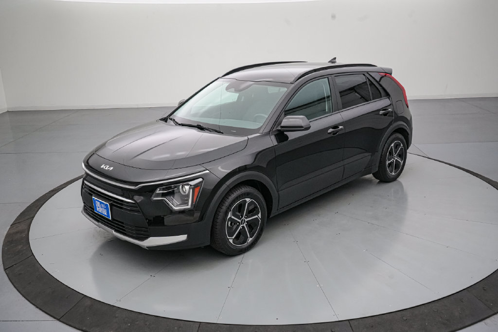 Used 2025 Kia Niro LX FWD image 8