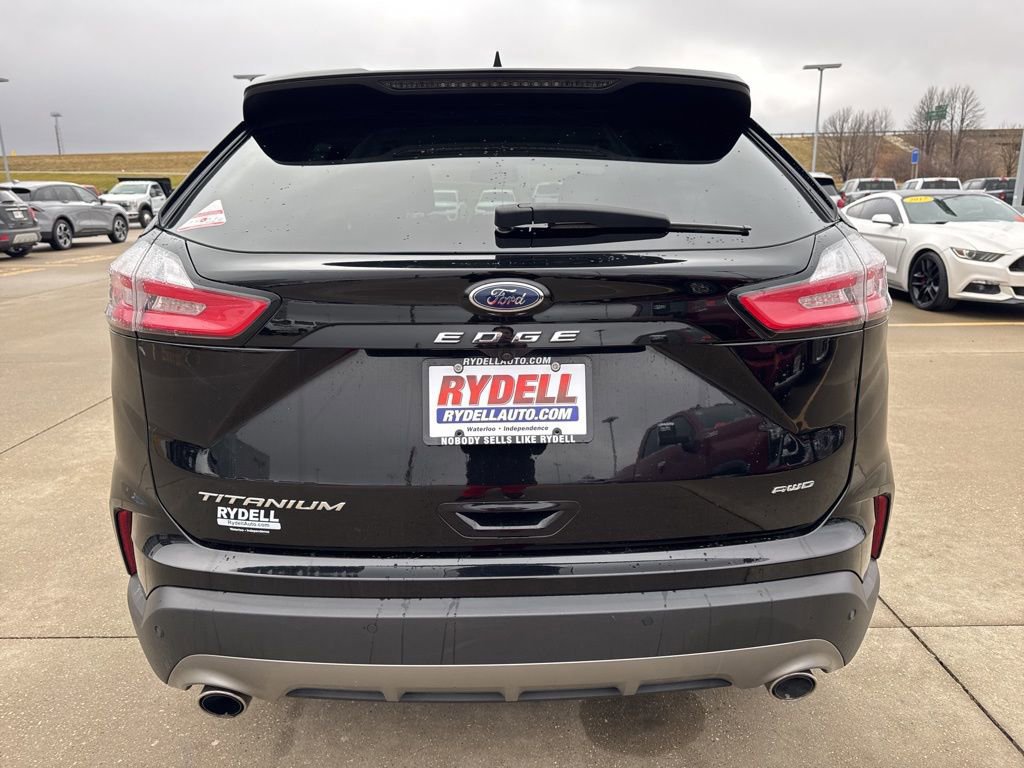 Certified 2024 Ford Edge Titanium image 4