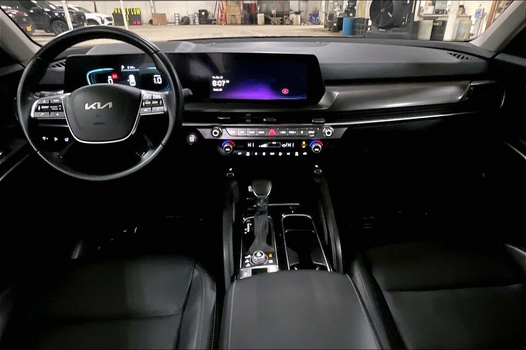 Used 2025 Kia Telluride S image 14