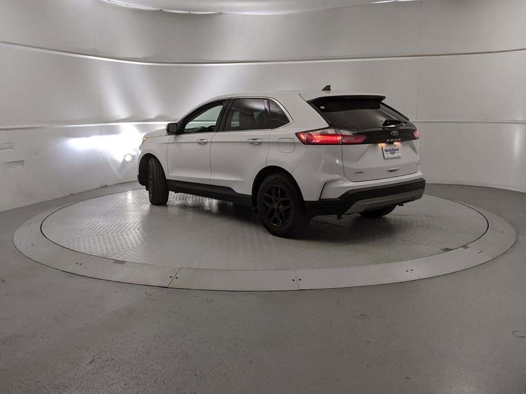 Certified 2024 Ford Edge SEL image 4