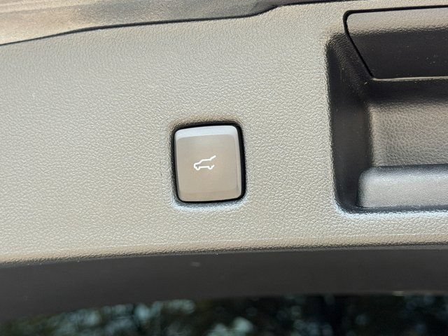 Certified 2022 Ford Escape SEL w/ Technology Package FWD image 19