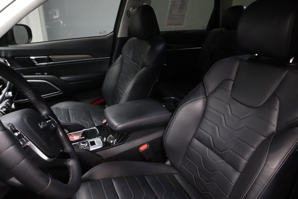 Used 2022 Kia Telluride SX w/ SX Prestige Package image 24