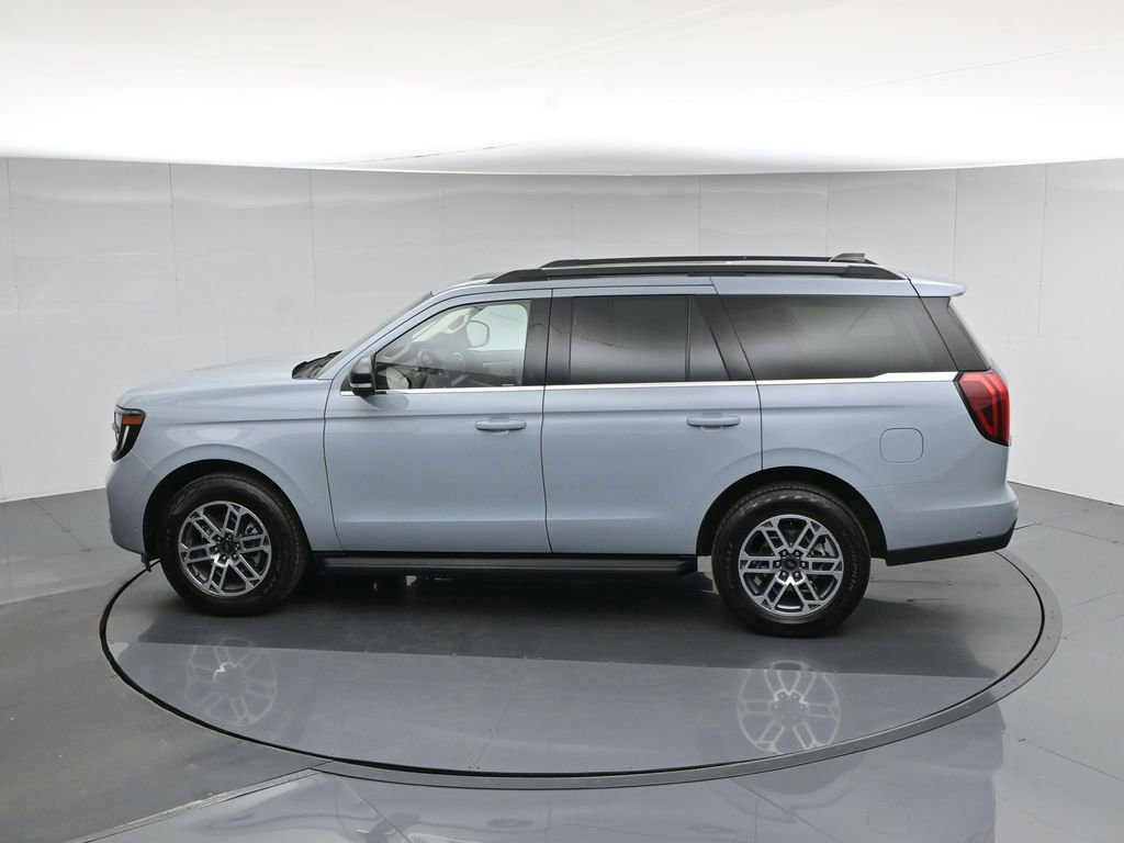 Certified 2025 Ford Expedition Active AWD/4WD image 24