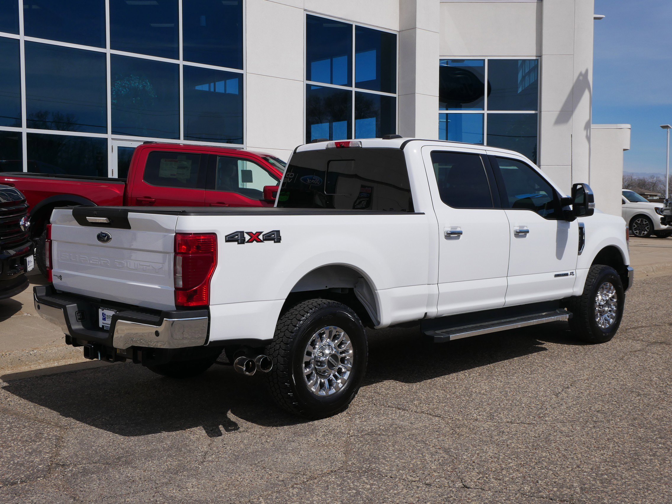 Certified 2022 Ford F350 Lariat w/ Chrome Package AWD/4WD image 3