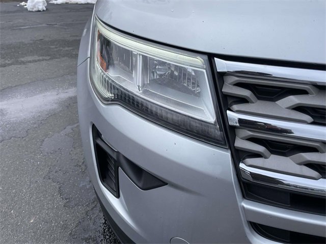 Certified 2018 Ford Explorer XLT w/ Equipment Group 201A image 38
