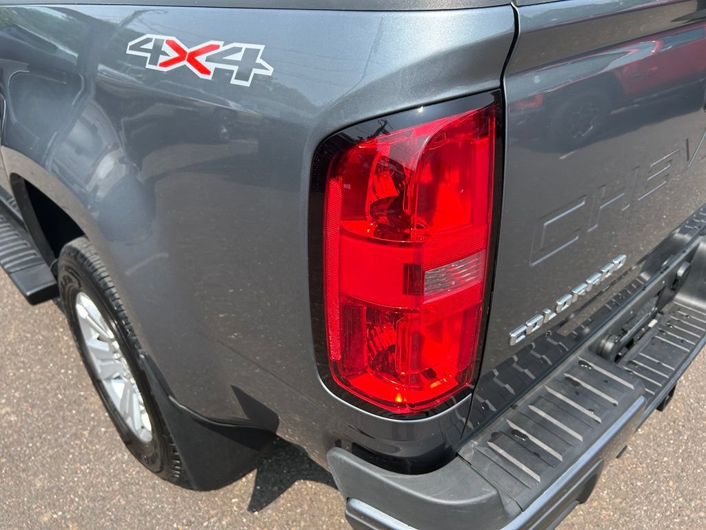 Used 2022 Chevrolet Colorado LT w/ Luxury Package AWD/4WD image 34