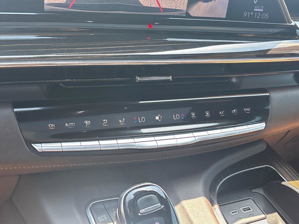 Used 2024 Cadillac Escalade Sport w/ LPO, ONYX Package AWD/4WD image 32