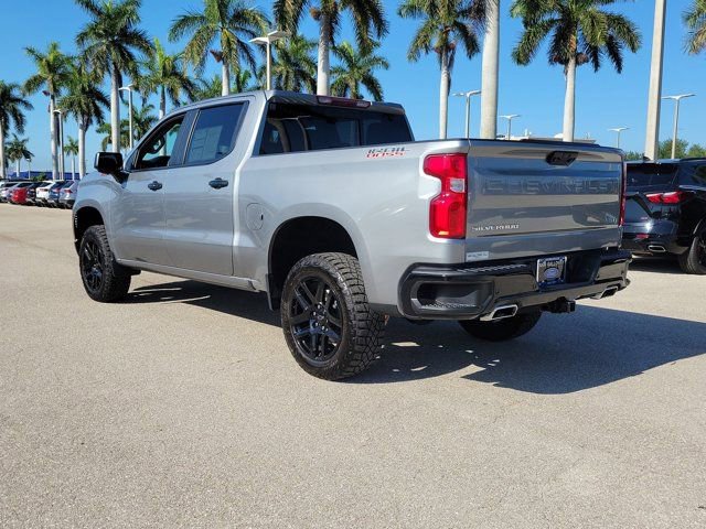 Used 2024 Chevrolet Silverado 1500 LT Trail Boss w/ Convenience Package II AWD/4WD image 4