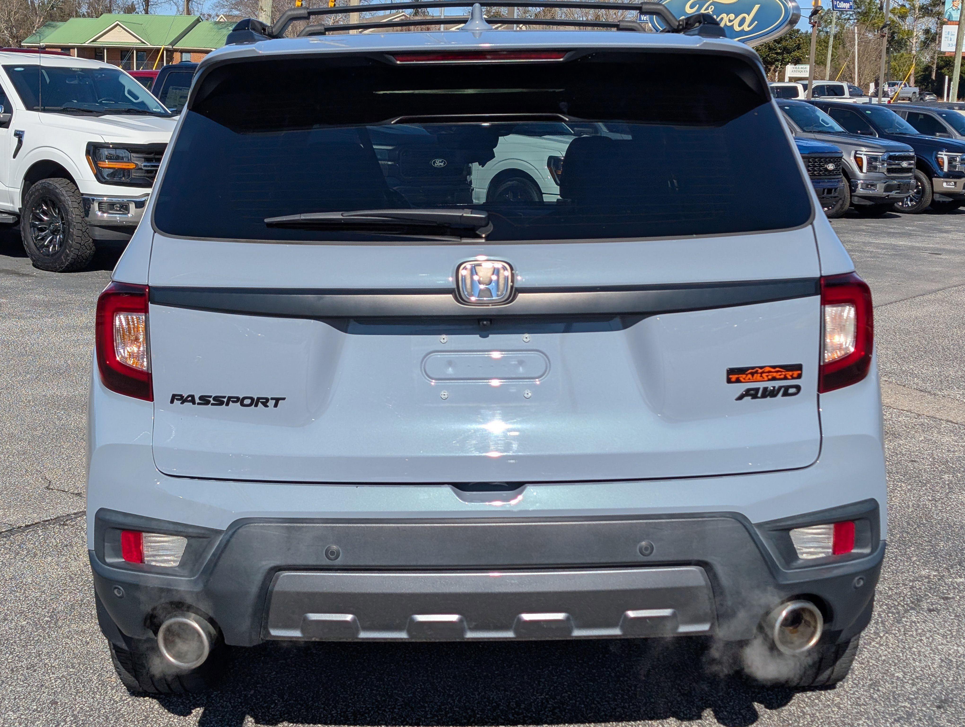 Used 2023 Honda Passport TrailSport image 4