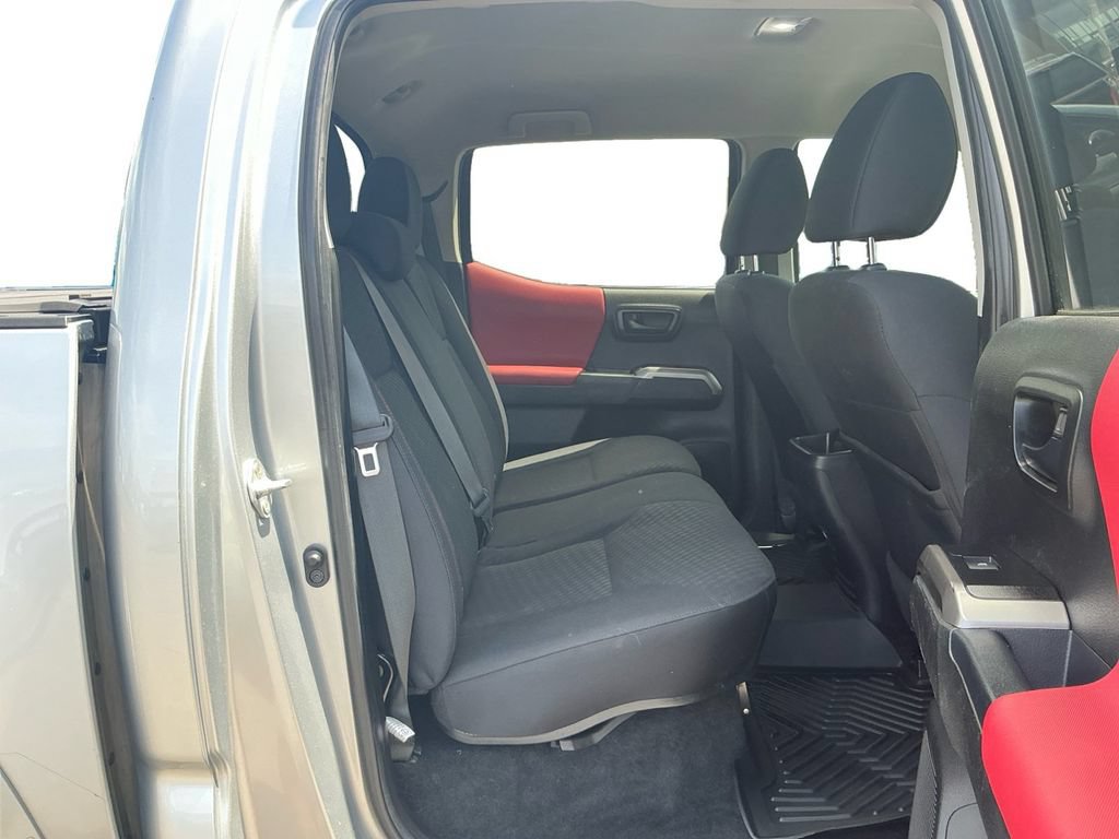 Used 2023 Toyota Tacoma SR5 AWD/4WD image 23