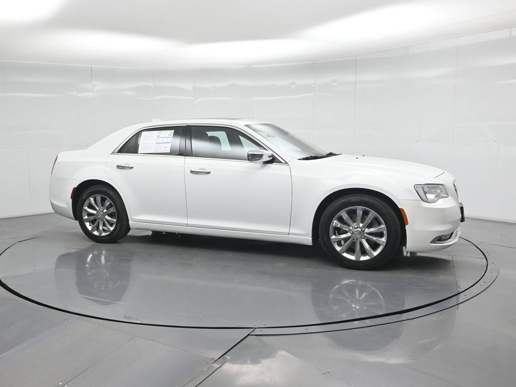 Used 2020 Chrysler 300 Limited AWD/4WD image 24