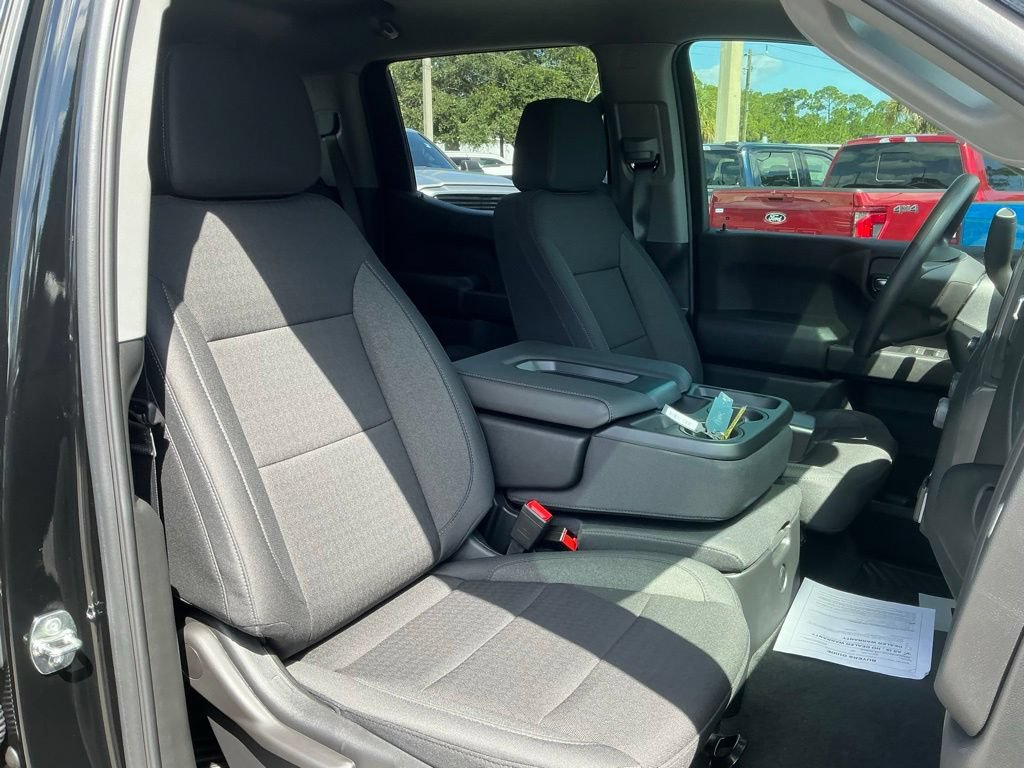 Used 2026 Chevrolet Silverado 1500 Custom w/ Rally Edition RWD image 15