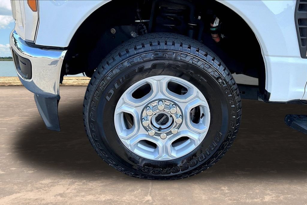 Certified 2025 Ford F250 XLT AWD/4WD image 36