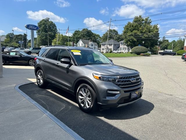 Certified 2022 Ford Explorer XLT w/ Equipment Group 202A AWD/4WD image 5