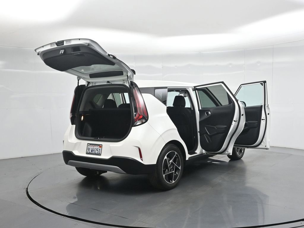 Used 2024 Kia Soul EX image 23