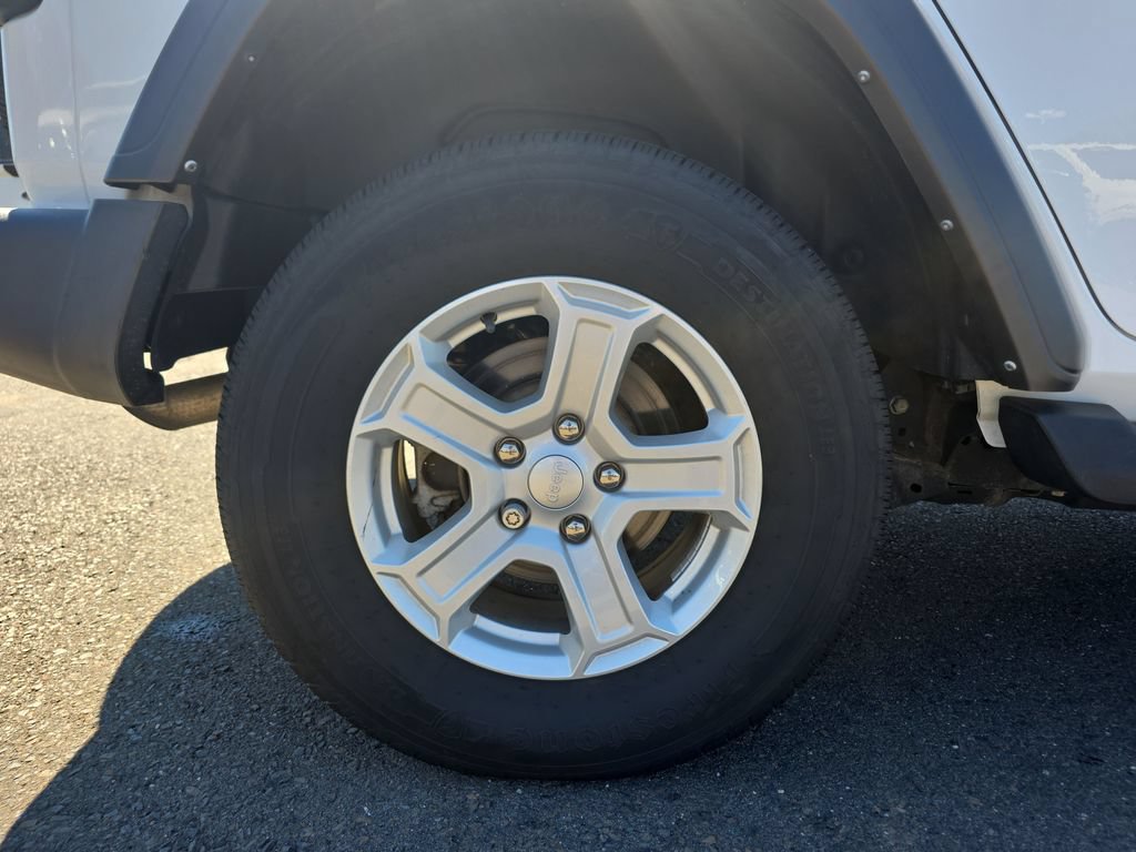 Used 2018 Jeep Wrangler Unlimited Sport S AWD/4WD image 12