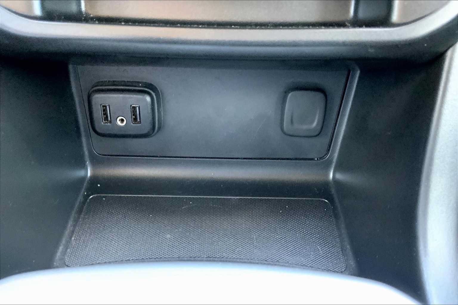 Used 2022 Chevrolet Colorado LT w/ LT Convenience Package AWD/4WD image 33