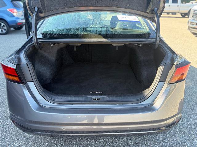 Used 2025 Nissan Altima 2.5 SV FWD image 32